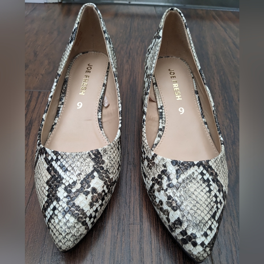 Joe Fresh Women's Textured Snakeskin Heels